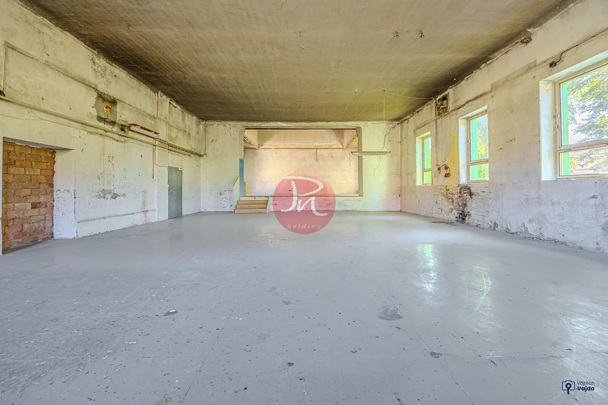 Prodej skladového prostoru 500 m²